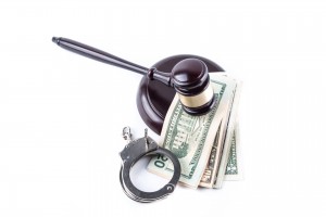 judge-gavel-handcuffs-and-money-1461289393Luh